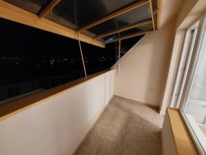 Balkoni atau teres di Уютен апартамент в сърцето на град Ямбол