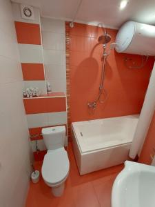 Vonios kambarys apgyvendinimo įstaigoje Уютен апартамент в сърцето на град Ямбол