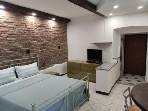 A television and/or entertainment centre at La Fortezza di Gavi -
