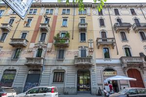 Budynek, w którym mieści się apartament