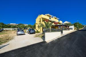 Fotografie z fotogalerie ubytování Family friendly apartments with a swimming pool Drage, Biograd - 5904 v destinaci Drage