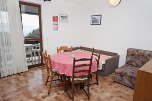 Posezení v ubytování Apartment Nemira 5884b + 15 fotografií