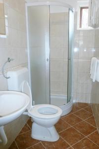 Kúpeľňa v ubytovaní Apartments with a parking space Biograd na Moru, Biograd - 5899
