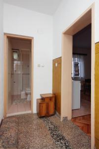 Kuchyňa alebo kuchynka v ubytovaní Apartments with a parking space Biograd na Moru, Biograd - 5899