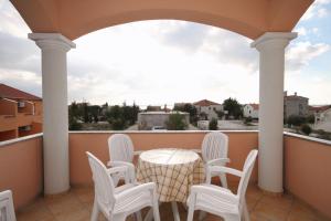 Balkón nebo terasa v ubytování Apartments by the sea Vrsi - Mulo, Zadar - 5860