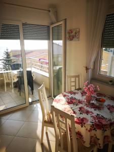 Balkón nebo terasa v ubytování Apartments by the sea Kozino, Zadar - 5755