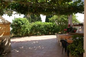 Fotografia z galérie ubytovania Apartments by the sea Sreser, Peljesac - 4551 v destinácii Janjina + 37 fotografií