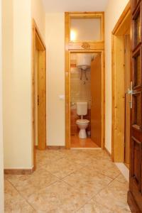 Kúpeľňa v ubytovaní Apartments with parking spaces Orebic, Peljesac - 4527