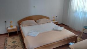 Zdjęcie z galerii obiektu Apartments by the sea Lumbarda, Korcula - 4402 w mieście Lumbarda
