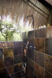 Kylpyhuone majoituspaikassa Entabeni Hospitality Pty Ltd