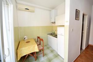 Kuchyň nebo kuchyňský kout v ubytování Apartments and rooms by the sea Orebic, Peljesac - 4517 + 27 fotografií