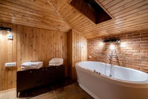 Koupelna v ubytování Vecchia Boutique Hotel
