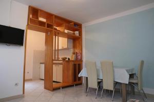 Kuchyň nebo kuchyňský kout v ubytování Apartments by the sea Lumbarda, Korcula - 4446