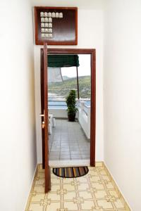 Fotografie z fotogalerie ubytování Apartments with a parking space Zavalatica, Korcula - 4420 v destinaci Zavalatica