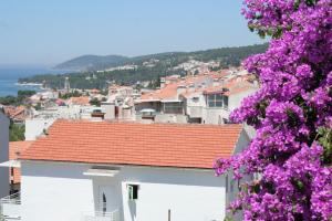 Fotografia z galérie ubytovania Apartments with a parking space Hvar - 4593 v destinácii Hvar