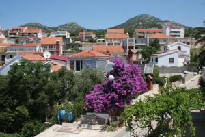 Fotografia z galérie ubytovania Apartments with a parking space Hvar - 4593 v destinácii Hvar