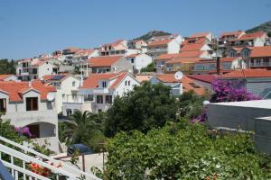 Fotografia z galérie ubytovania Apartments with a parking space Hvar - 4593 v destinácii Hvar