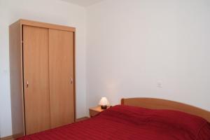 Posteľ alebo postele v izbe v ubytovaní Apartments with parking spaces Orebic, Peljesac - 4494