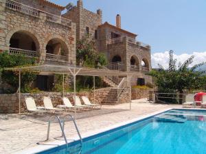Bazén v ubytování Kolokotronis Hotel & Spa nebo v jeho okolí