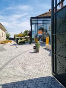 Budova, v ktorej sa apartmán nachádza