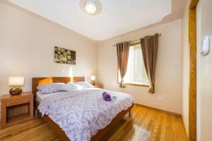 Zdjęcie z galerii obiektu Apartments by the sea Zaton, Zadar - 5923 w mieście Zaton