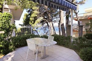 Zahrada ubytování Apartments by the sea Podgora, Makarska - 4330