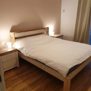 Moonlight Suite Arad צימר אור הירח, ערד客房内的一张或多张床位