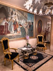 Posedenie v ubytovaní EGO' Boutique Hotel - The Silk Road