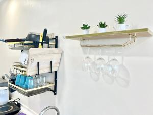 Fotografie z fotogalerie ubytování A 1-4 pax Cozy Studio TV Box Pool 100mps Wifi 3 bed Trefoil Setia Alam v destinaci Setia Alam