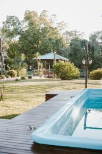 卡索那里奧酒店游泳池或附近泳池