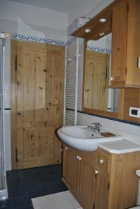 A bathroom at Casa Martello Még 37 kép