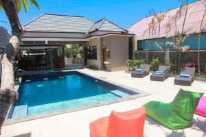 The swimming pool at or close to D'Camel Hotel Lembongan