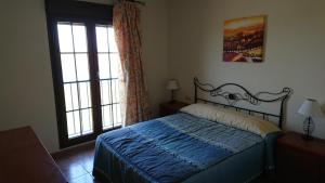 Postel nebo postele na pokoji v ubytování APARTAMENTO CON VISTAS AL MAR. 2 DORMITORIOS.