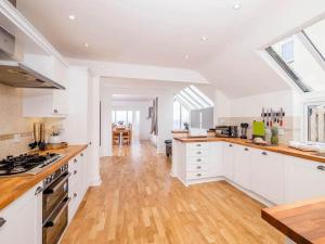 Φωτογραφία από το άλμπουμ του Glas Mordros στο Σεντ Άιβς