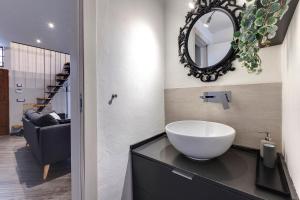 Kúpeľňa v ubytovaní Zita Apartment by Mamo Florence + 28 fotografií