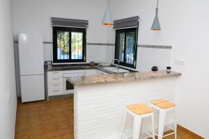 Kuchyňa alebo kuchynka v ubytovaní Casa La Herradura 2