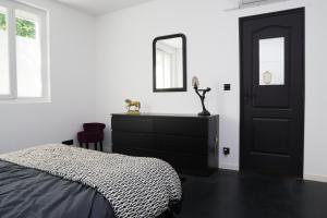 Posteľ alebo postele v izbe v ubytovaní EXIGEHOME-Magnifique Loft à 15 minutes de Paris