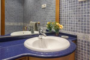 Et badeværelse på Fernandez Campo, Vivienda Turística Céntrica Reformada con Wifi + 10 billeder