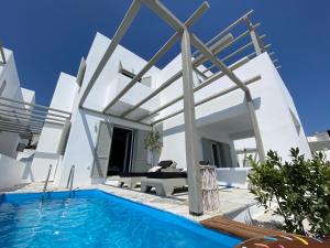 The swimming pool at or close to Coraline Villa