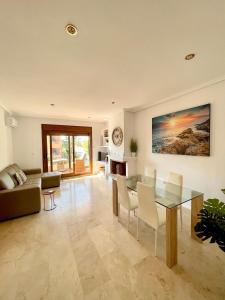 Posedenie v ubytovaní Casa Beth Villamartin 2 Bedroom/ 2 Bathroom with Pool
