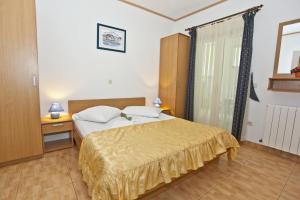 Fotografia z galérie ubytovania Apartments and rooms by the sea Brela, Makarska - 6056 v destinácii Brela