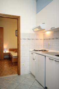 Fotografia z galérie ubytovania Apartments and rooms by the sea Brela, Makarska - 6056 v destinácii Brela