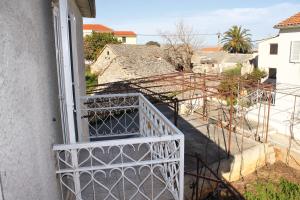 Fotografie z fotogalerie ubytování Apartments with a parking space Supetar, Brac - 6036 v destinaci Supetar