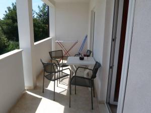 Balkón nebo terasa v ubytování Apartments by the sea Sevid, Trogir - 6024