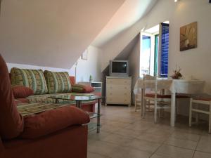 Fotografia z galérie ubytovania Apartments by the sea Split - 5995 v Splite + 8 fotografií