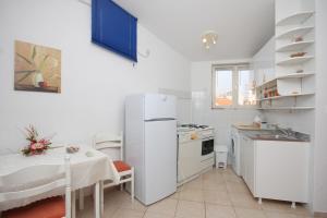 Fotografia z galérie ubytovania Apartments by the sea Split - 5995 v Splite