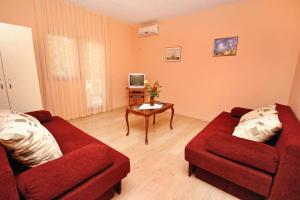 Posedenie v ubytovaní Apartments with parking spaces Rovanjska, Paklenica - 6209
