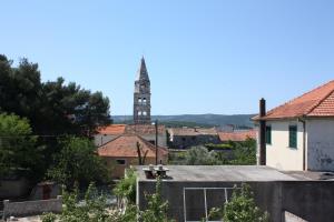 Zdjęcie z galerii obiektu Apartments with a parking space Turanj, Biograd - 6212 w mieście Turanj
