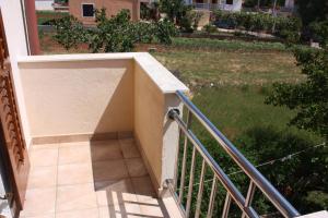 Zdjęcie z galerii obiektu Apartments with a parking space Turanj, Biograd - 6212 w mieście Turanj