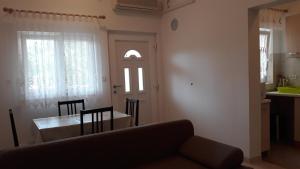 Kuchyň nebo kuchyňský kout v ubytování Apartment Pula 7420a